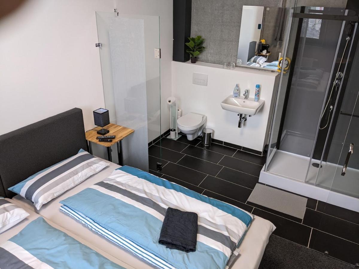Business-Motel & 24H Selfcheckin Heimsheim Exterior foto