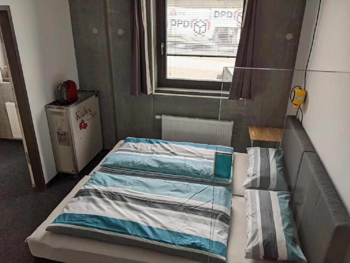 Business-Motel & 24H Selfcheckin Heimsheim Exterior foto